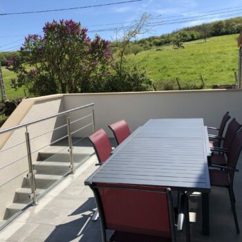 terrasse du gîte Domaine Lemonde