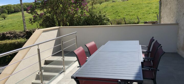 terrasse du gîte Domaine Lemonde